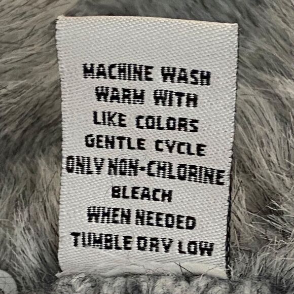 Pandemonium Women's Knit Cropped Grey Cardigan Jacket Size M Faux Fur Collar - Picture 10 of 10